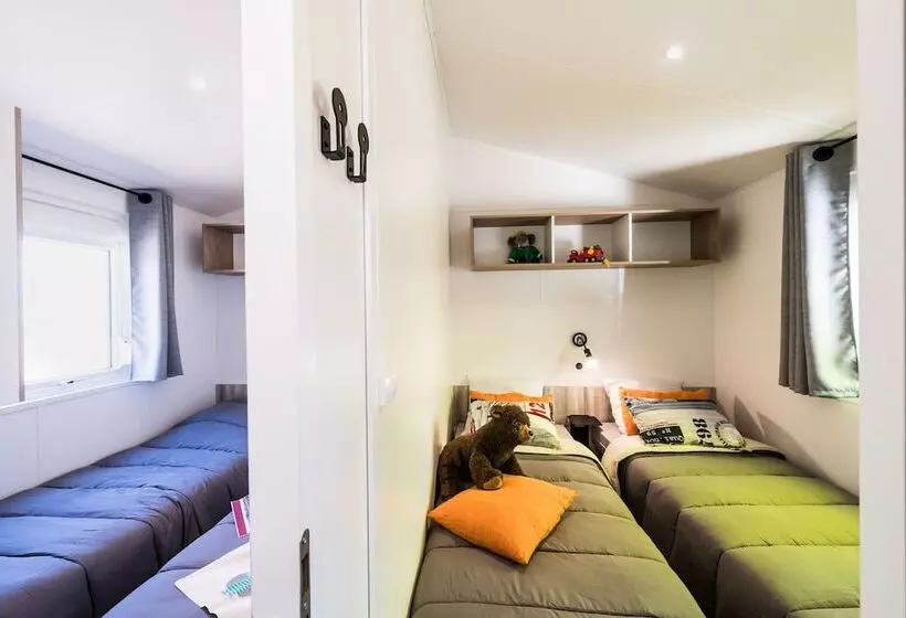 ホテル Camping Les Grenettes