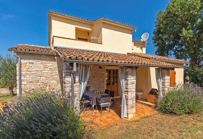 فندق Haus Istria Moderna