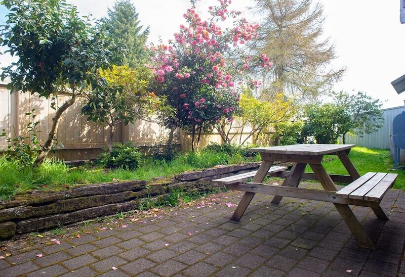 ホテル Howards Mountain Lodge