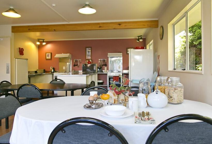 ホテル Howards Mountain Lodge