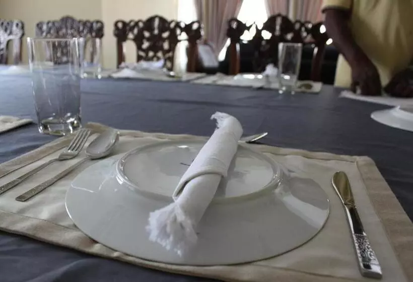 Hotelli Lady Horton Bungalow