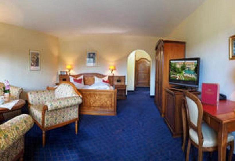 Wellnesshotel Parkschlössl Zu Thyrnau  Adults Only