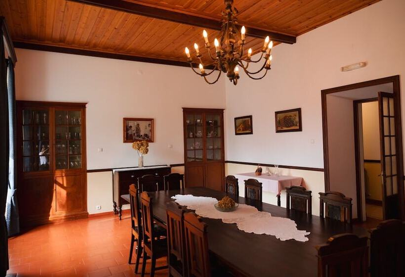 Отель Solar De Lalém