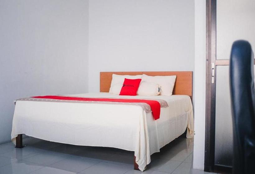 Hotel Reddoorz Near Sirkuit Sentul