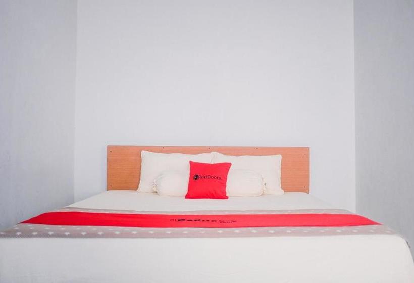 Hotel Reddoorz Near Sirkuit Sentul