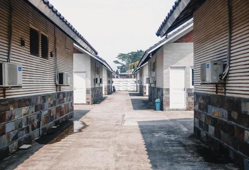 Hotel Reddoorz Near Sirkuit Sentul