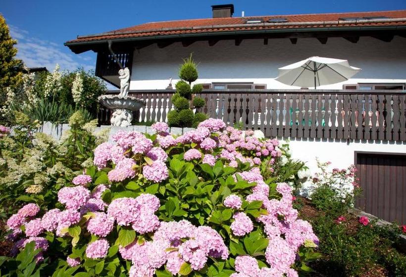 Hotel Romantik Villa