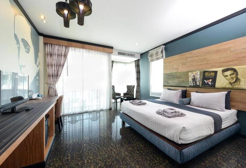 هتل The River Scene