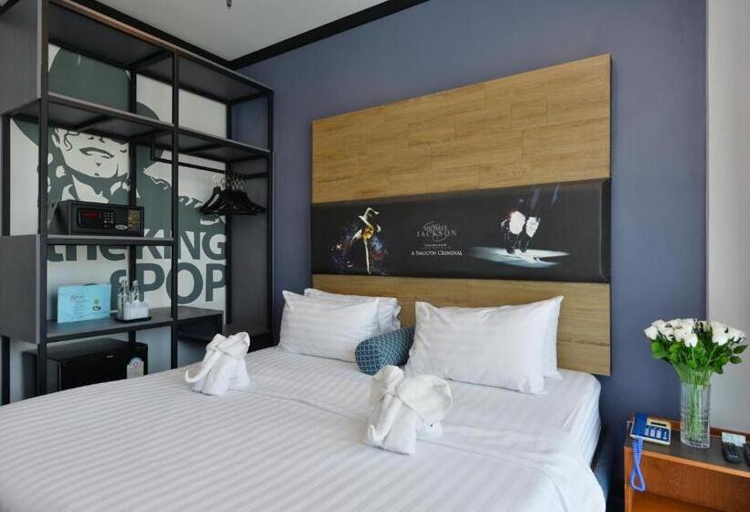 هتل The River Scene