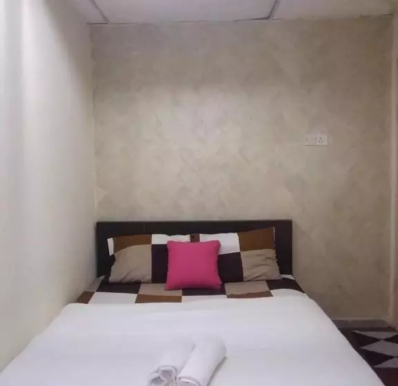 ホテル Tropicanna Pulai Point