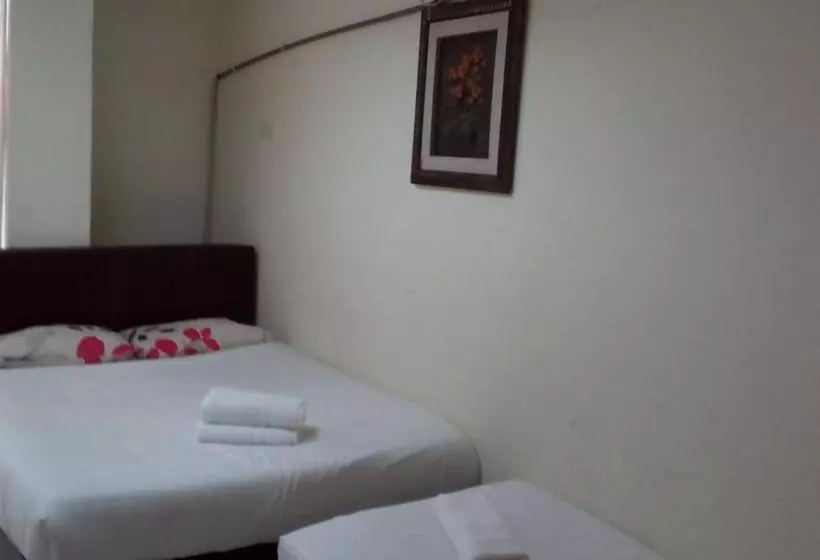 ホテル Tropicanna Pulai Point