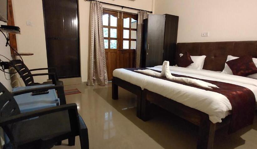 בית מלון כפרי Dom S Inn