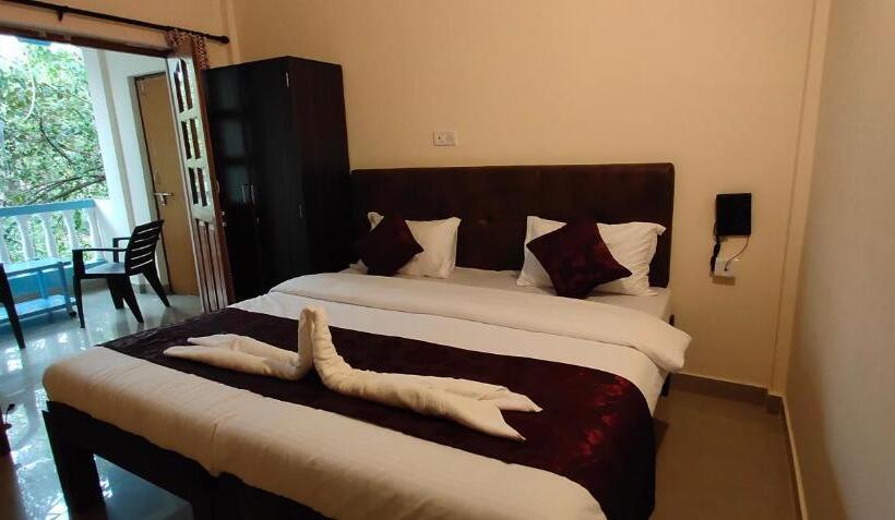 בית מלון כפרי Dom S Inn