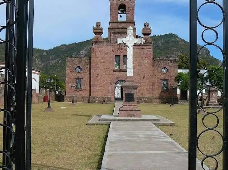 Hotelli Paraiso Del Oso