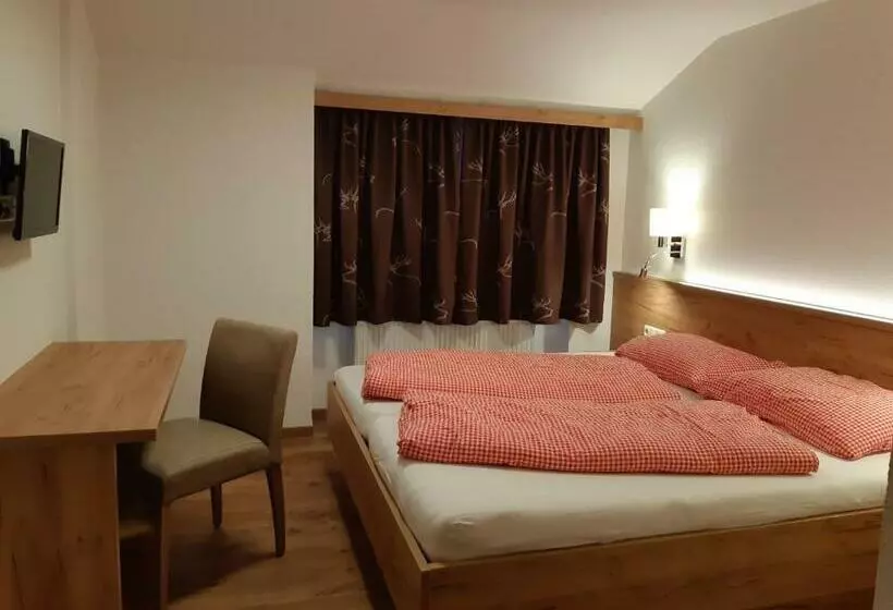 هتل Pension Thainerhof