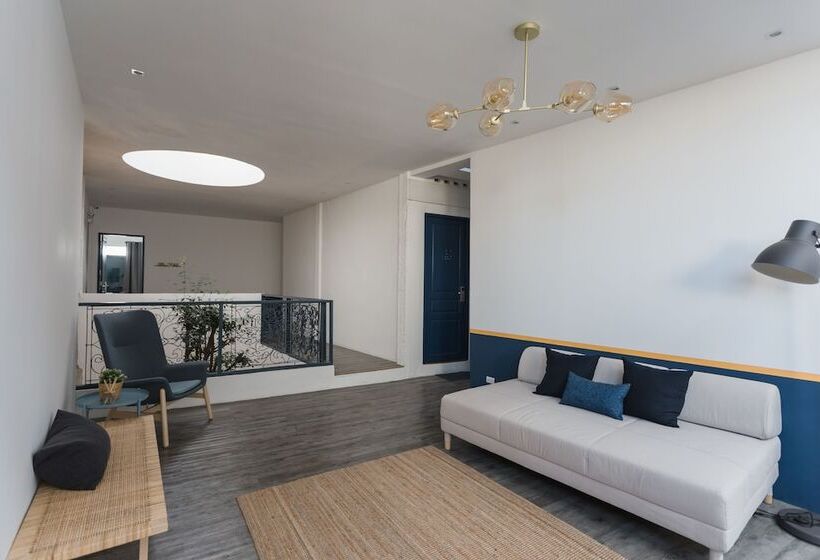 هتل Spinomad Hostel