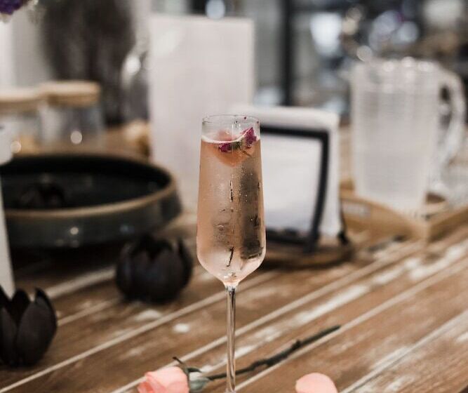 هتل Spinomad Hostel