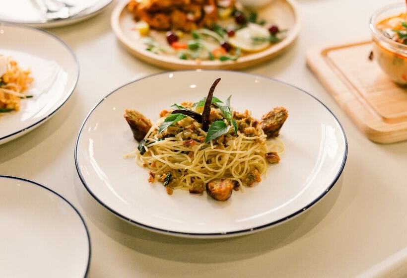 هتل Spinomad Hostel