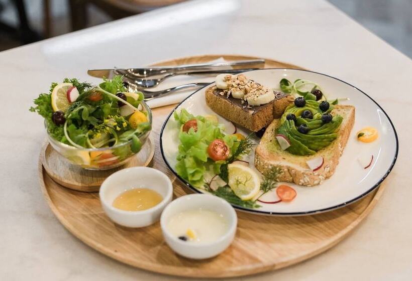 هتل Spinomad Hostel