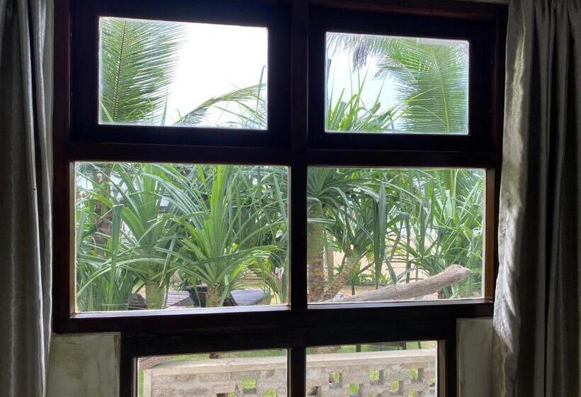 بنسيون Mirage Beach House At Morava Court