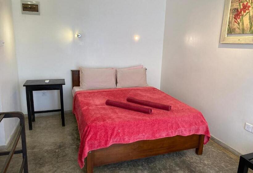 بنسيون Mirage Beach House At Morava Court