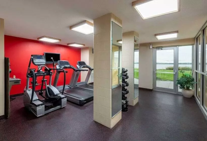 41 Lakefront Hotel, Trademark Collection By Wyndham