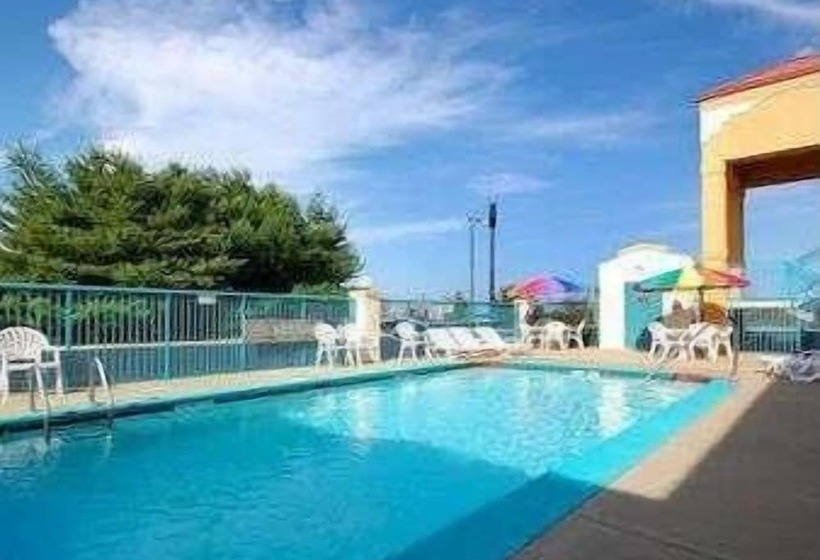 Отель Baymont By Wyndham Franklin