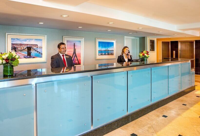 בית מלון כפרי Crowne Plaza Boston   Woburn, An Ihg