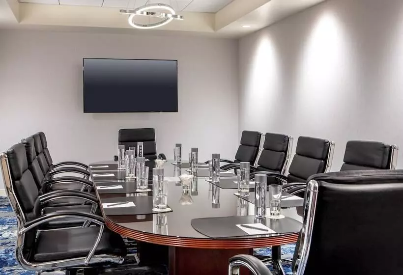 호텔 Crowne Plaza Boston   Woburn, An Ihg