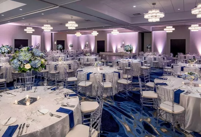 호텔 Crowne Plaza Boston   Woburn, An Ihg