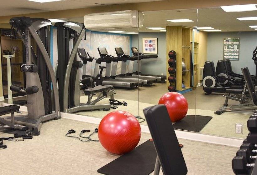 בית מלון כפרי Crowne Plaza Boston   Woburn, An Ihg