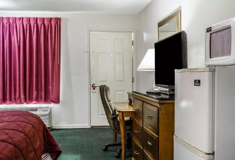 酒店 Econo Lodge Inn & Suites Enterprise