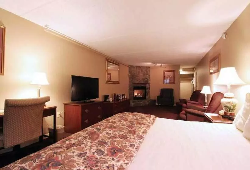 هتل Fireside Inn & Suites West Lebanon