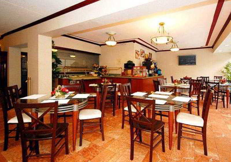 בית מלון כפרי Quality Inn & Suites