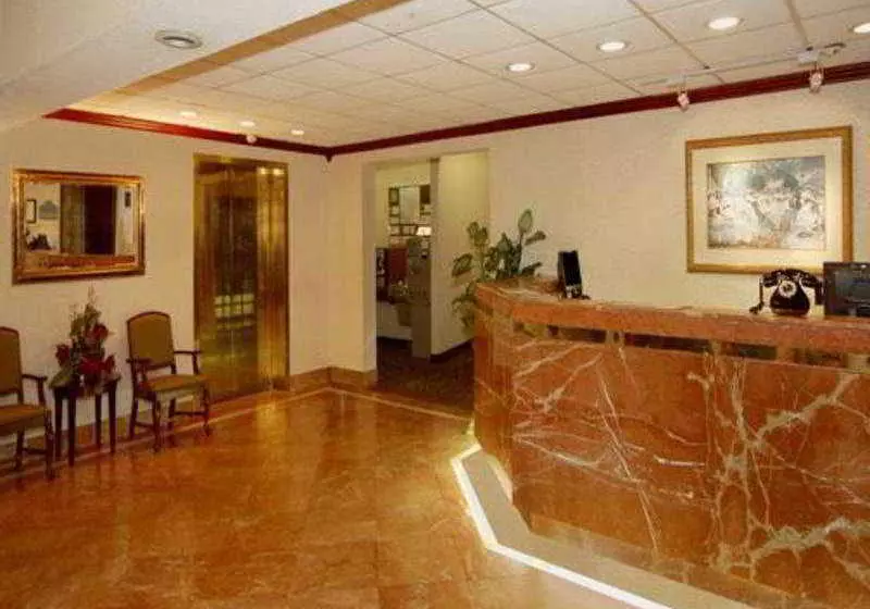 هتل Quality Inn & Suites