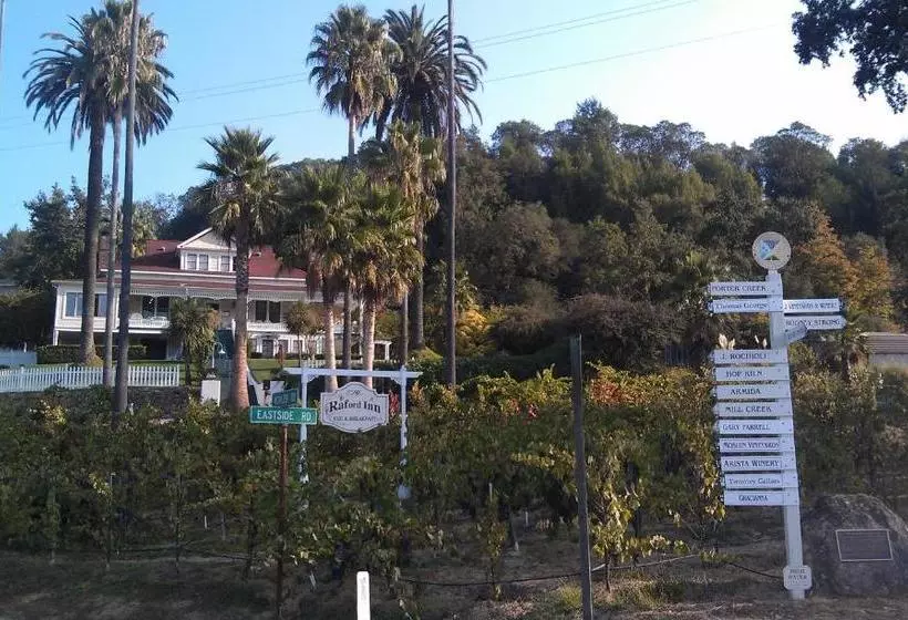 Отель The Raford Inn