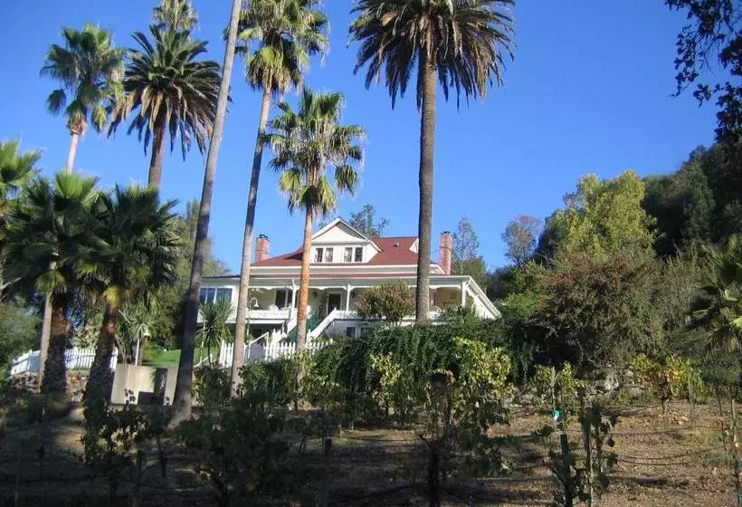 Отель The Raford Inn