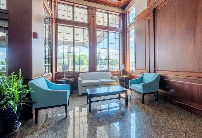 Hotelli Red Roof Inn & Suites Wilmington – New Castle