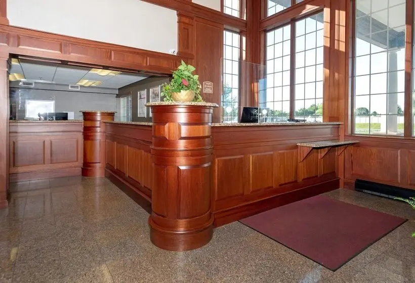 Hotelli Red Roof Inn & Suites Wilmington – New Castle