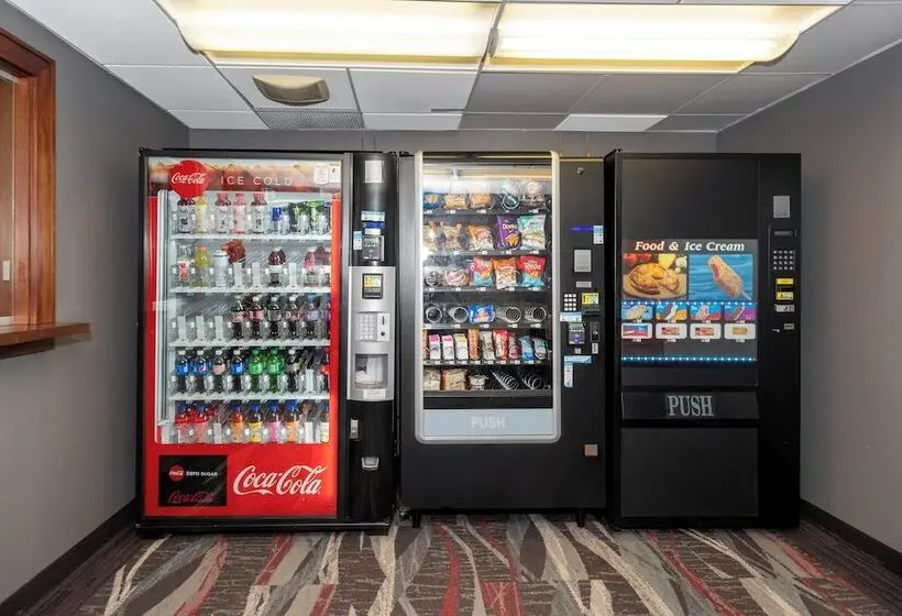 Hotelli Red Roof Inn & Suites Wilmington – New Castle