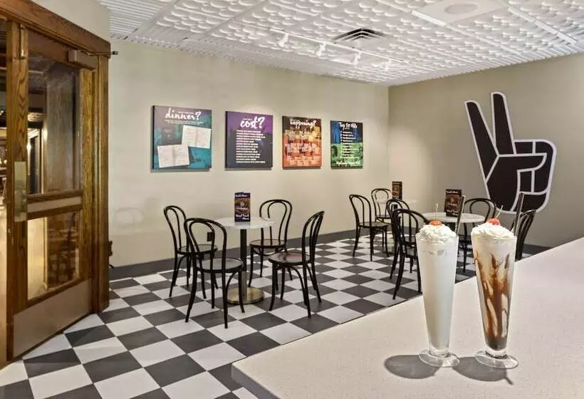 酒店 The Highlander