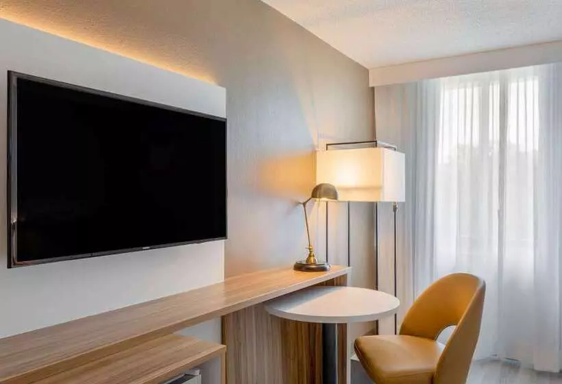 호텔 Wyndham Garden Tallahassee Capitol Near Fsu