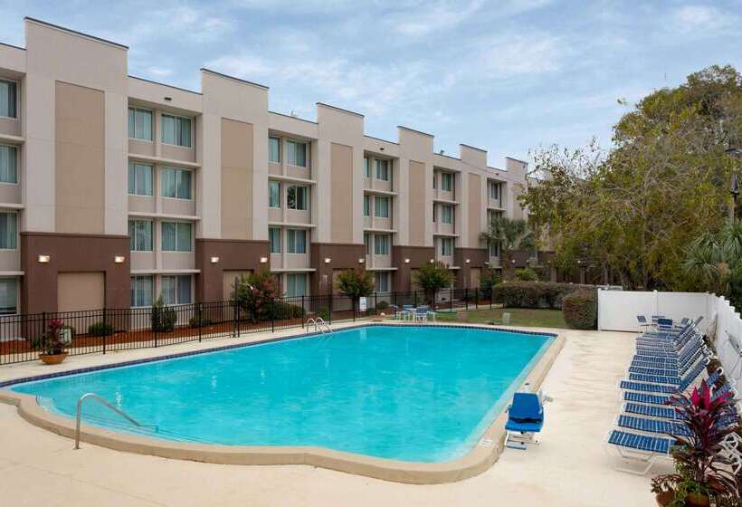 فندق Wyndham Garden Tallahassee Capitol Near Fsu