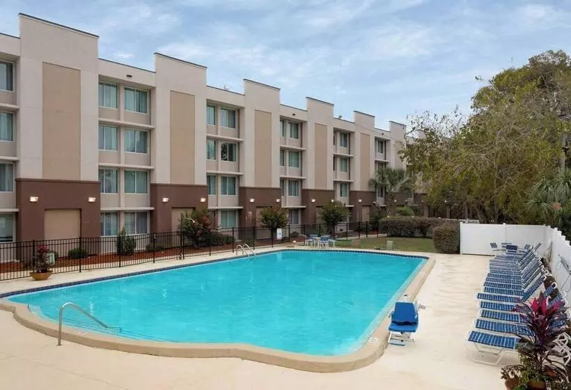 호텔 Wyndham Garden Tallahassee Capitol Near Fsu