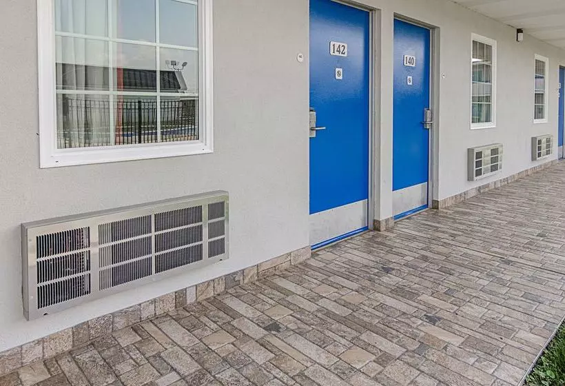 Motel 6 Staunton, Va