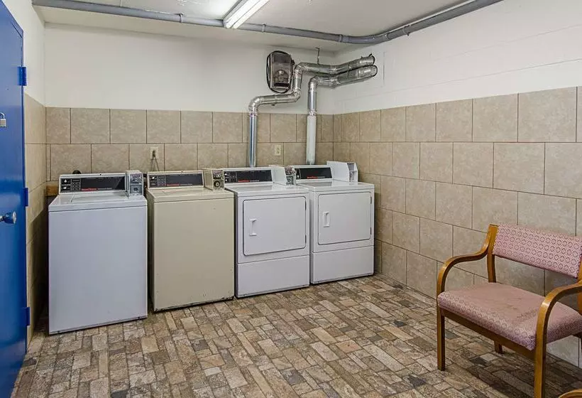 Motel 6 Staunton, Va