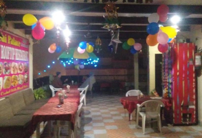 هتل Sai Palace Walking Distance From Taj Mahal  View Of Taj Mahal