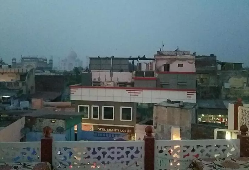 ホテル Sai Palace Walking Distance From Taj Mahal View Of Taj Mahal