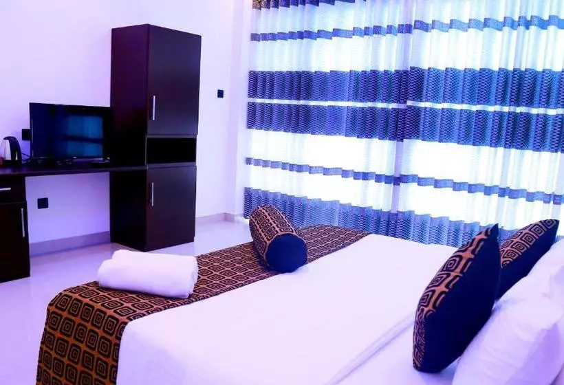 هتل Aura Weligama Bay