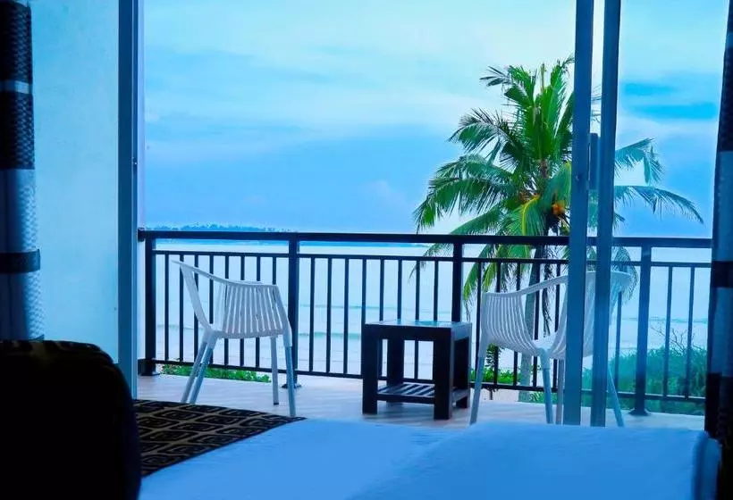 هتل Aura Weligama Bay